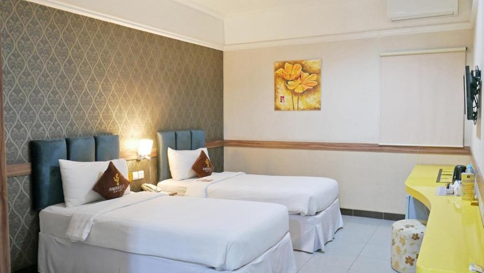 Amarelo Hotel Solo מראה חיצוני תמונה