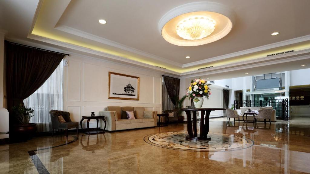 Amarelo Hotel Solo מראה חיצוני תמונה