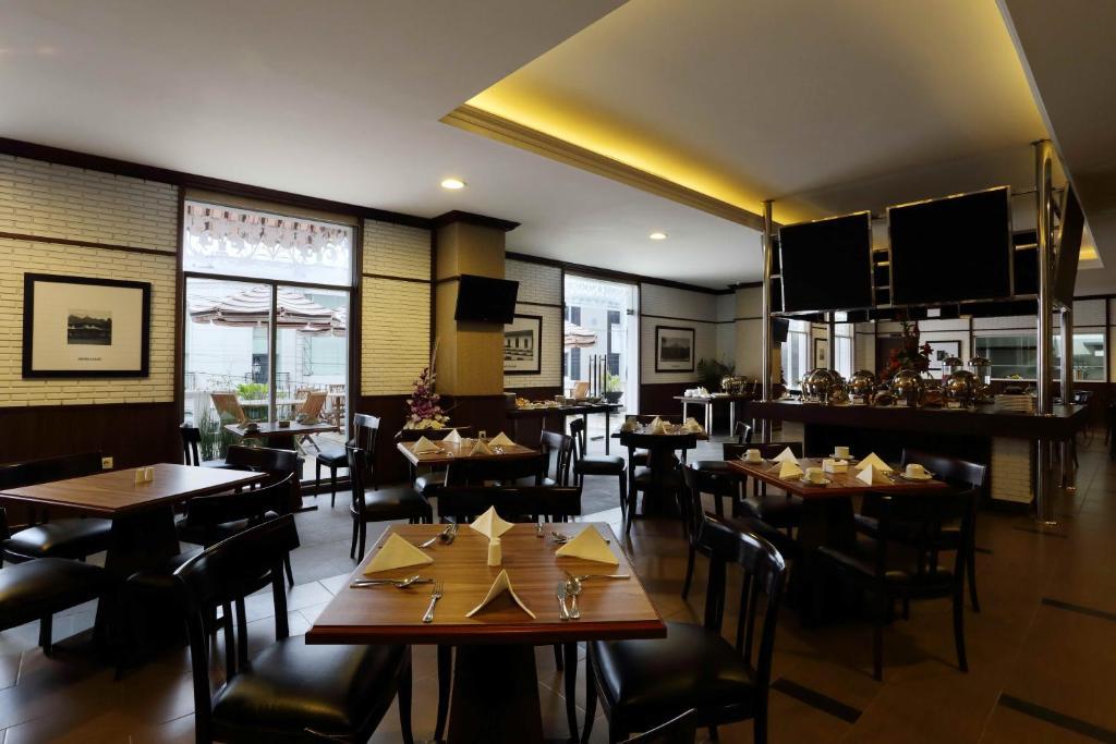 Amarelo Hotel Solo מראה חיצוני תמונה