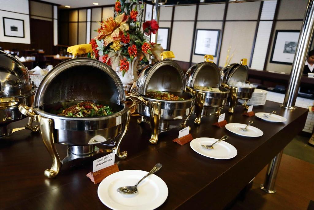 Amarelo Hotel Solo מראה חיצוני תמונה