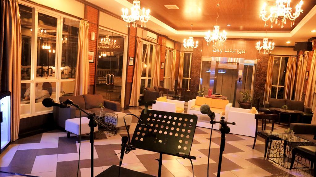 Amarelo Hotel Solo מראה חיצוני תמונה
