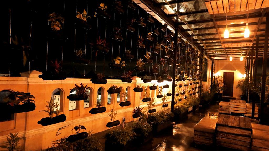 Amarelo Hotel Solo מראה חיצוני תמונה