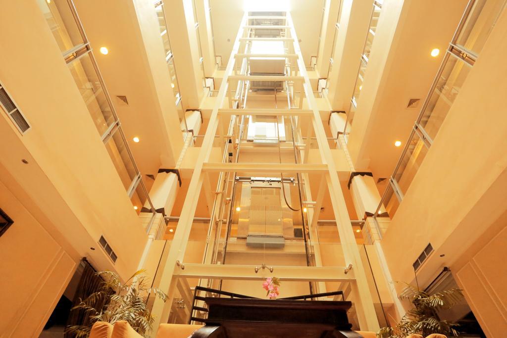 Amarelo Hotel Solo מראה חיצוני תמונה