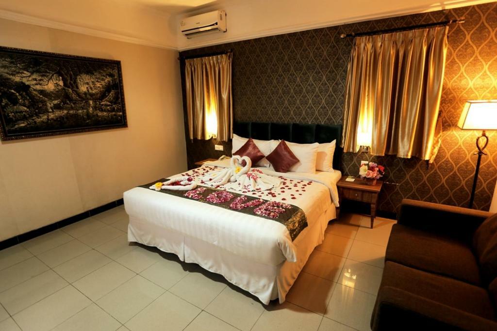 Amarelo Hotel Solo מראה חיצוני תמונה