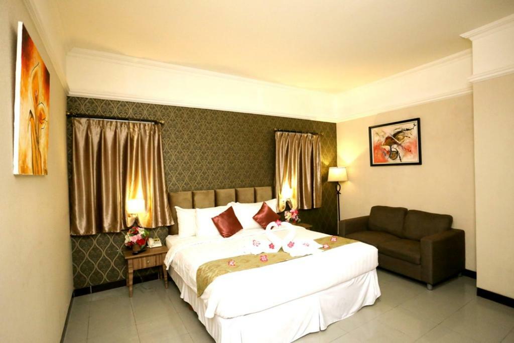 Amarelo Hotel Solo מראה חיצוני תמונה