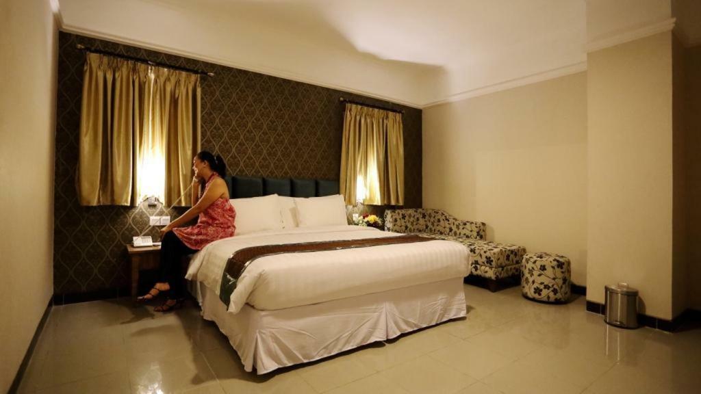 Amarelo Hotel Solo מראה חיצוני תמונה