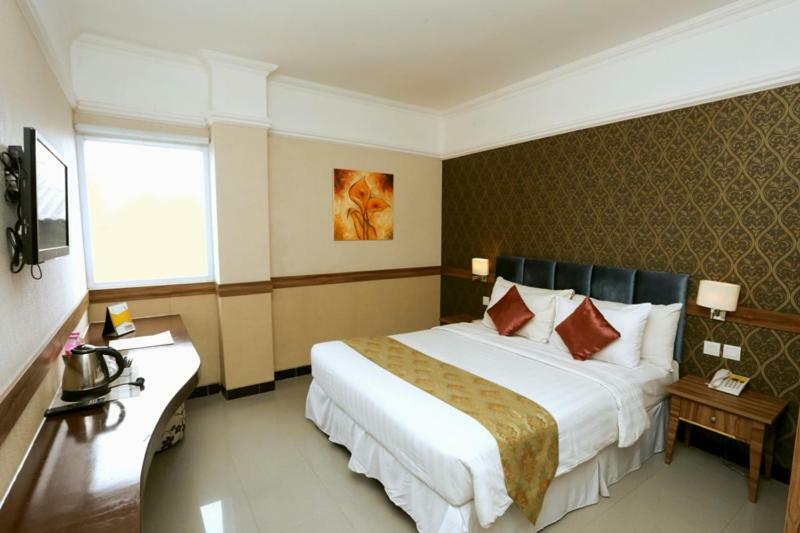 Amarelo Hotel Solo מראה חיצוני תמונה