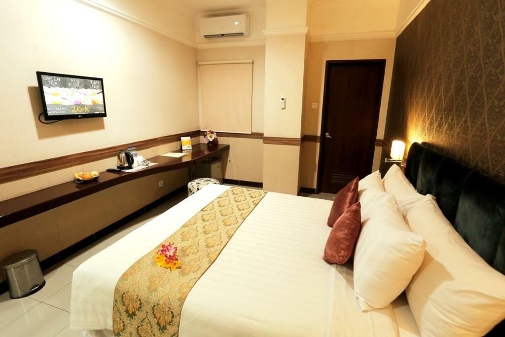Amarelo Hotel Solo מראה חיצוני תמונה
